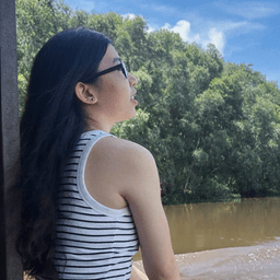 Helen Vo